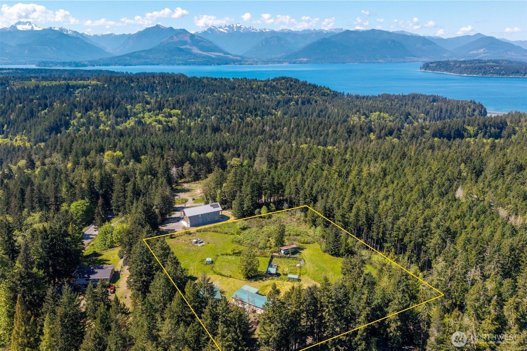 8262 Seabeck Highway NW, Bremerton, WA 98312