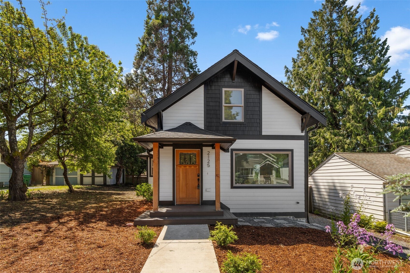 2125 N 90th Street , Seattle, WA 98103