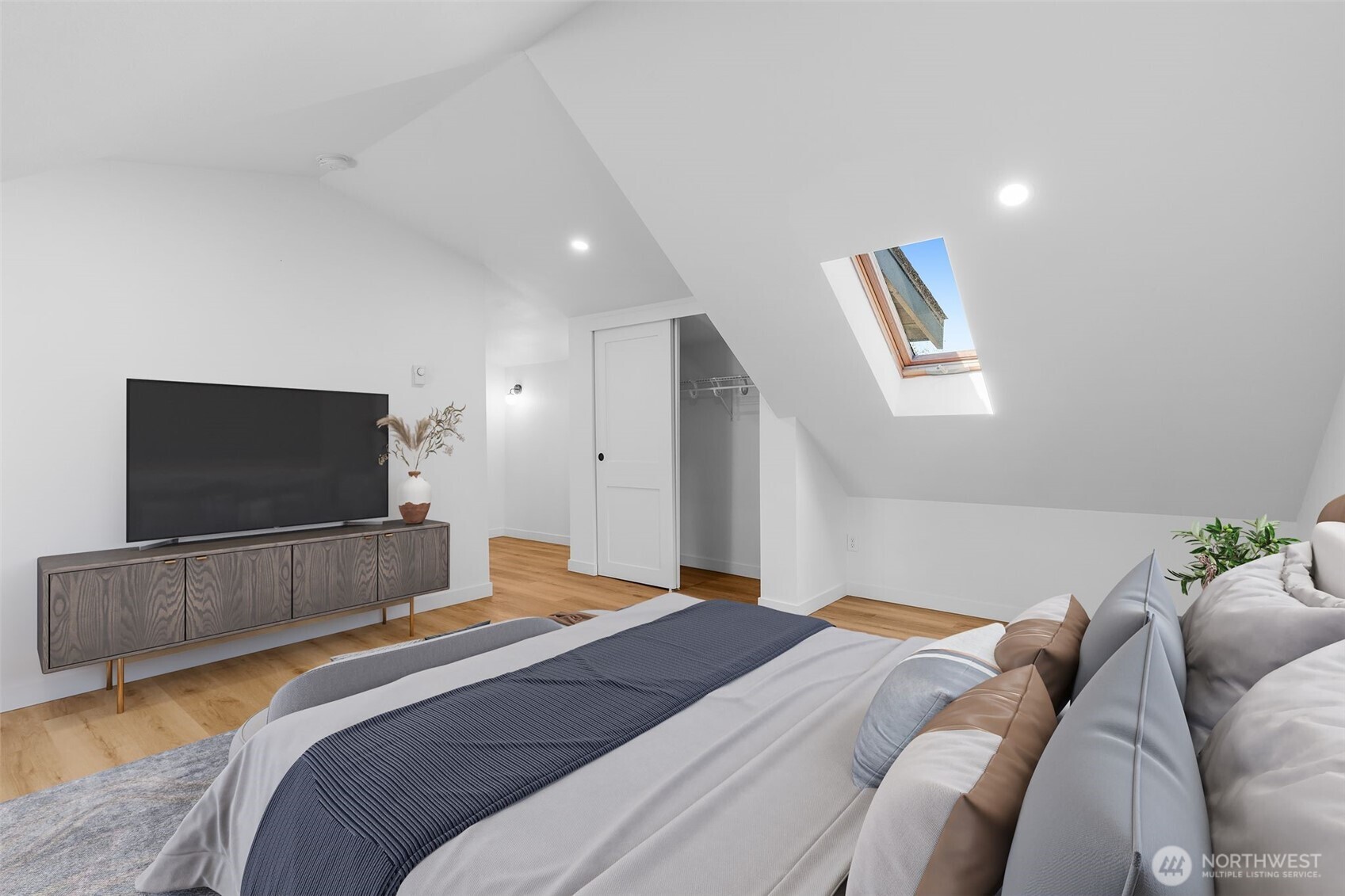2125 N 90th Street , Seattle, WA 98103