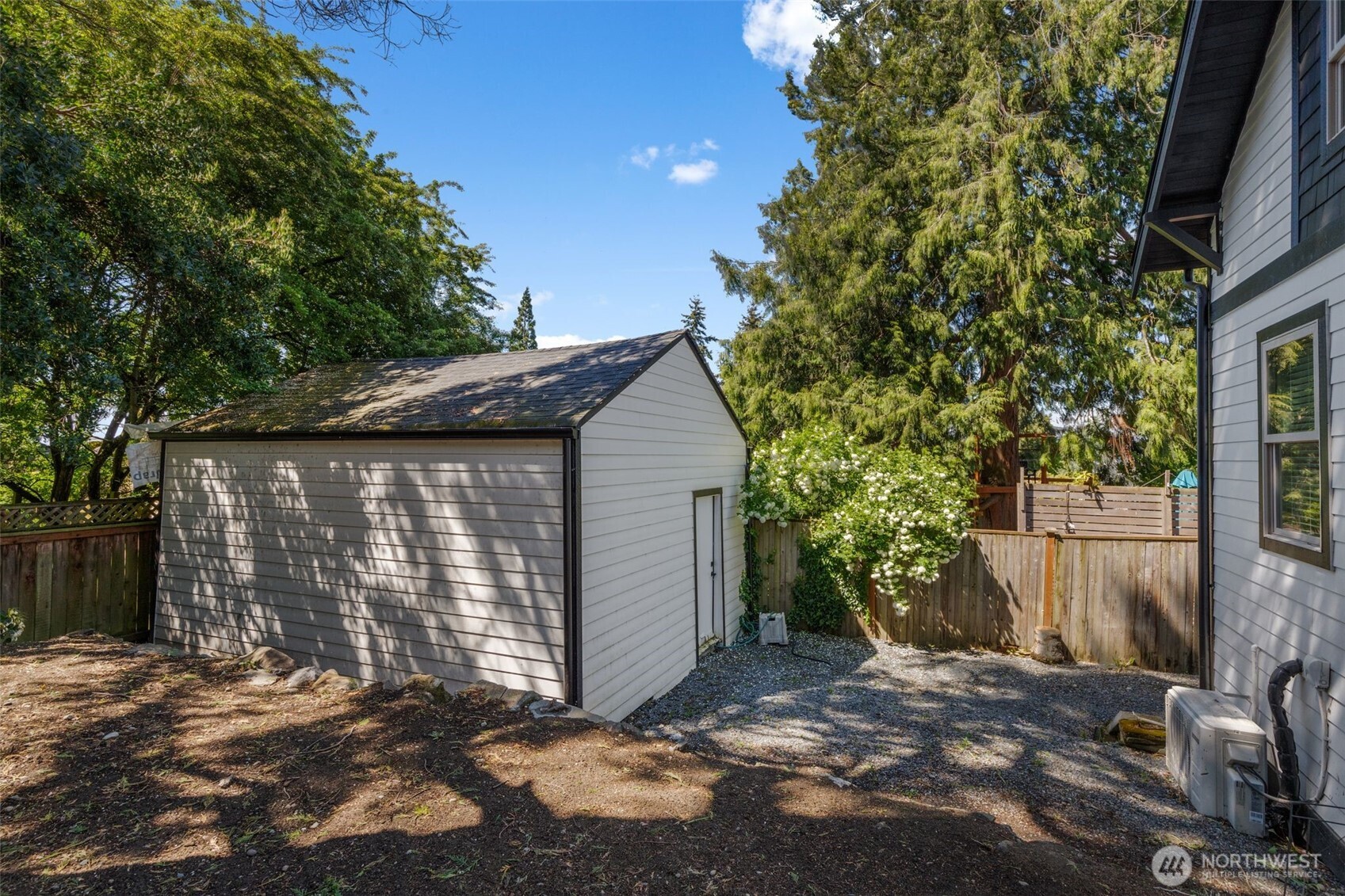 2125 N 90th Street , Seattle, WA 98103