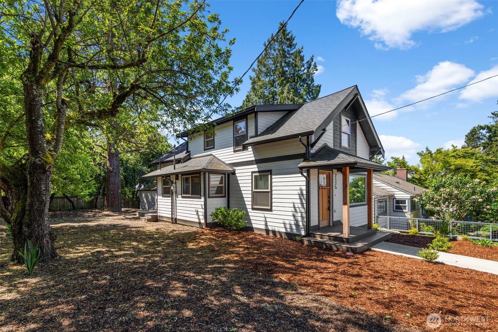 2125 N 90th Street , Seattle, WA 98103