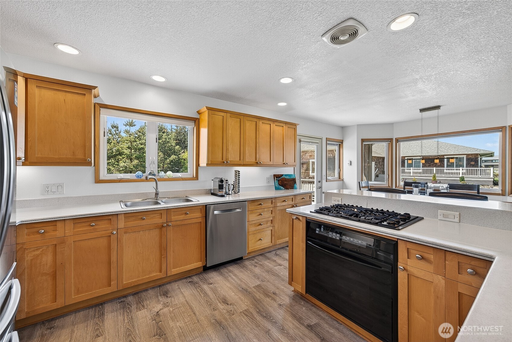 1104 120th Place , Long Beach, WA 98631