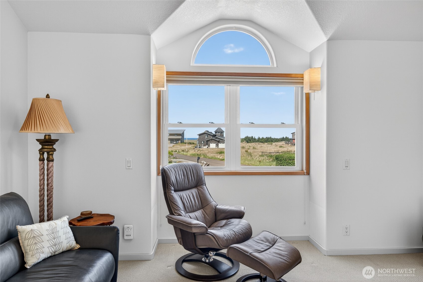 1104 120th Place , Long Beach, WA 98631