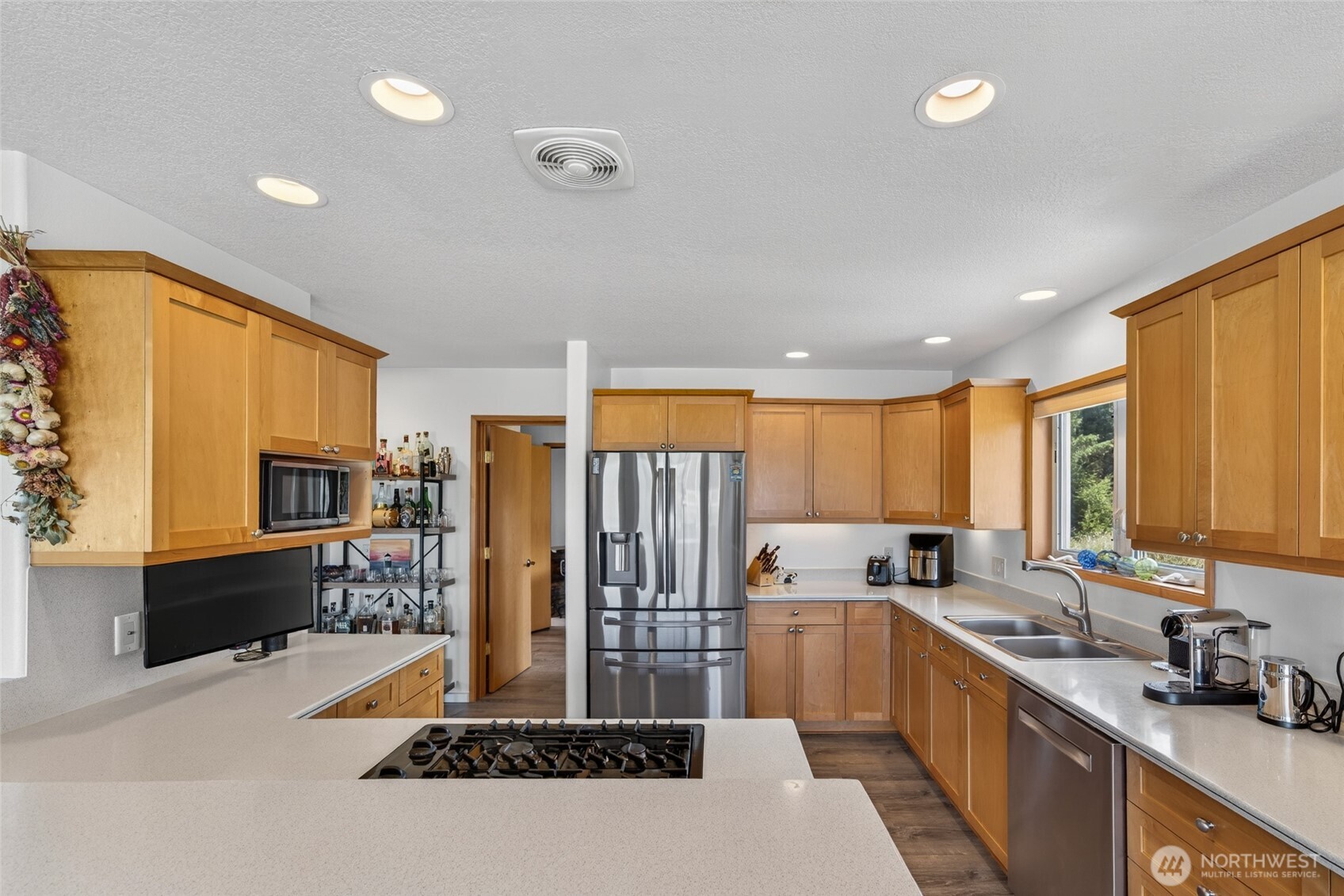 1104 120th Place , Long Beach, WA 98631