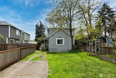 608 113th Street S, Tacoma, WA 98444 - Photo 25