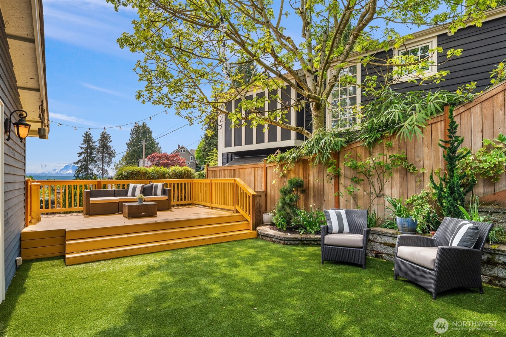 1507 Madrona Drive , Seattle, WA 98122