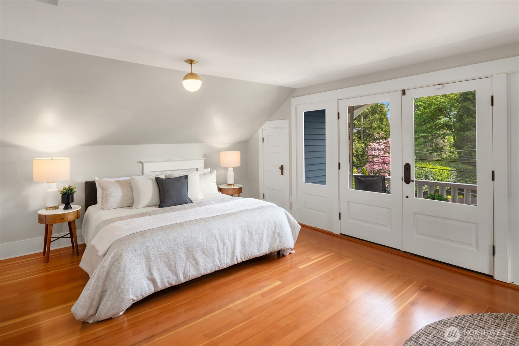 1507 Madrona Drive , Seattle, WA 98122