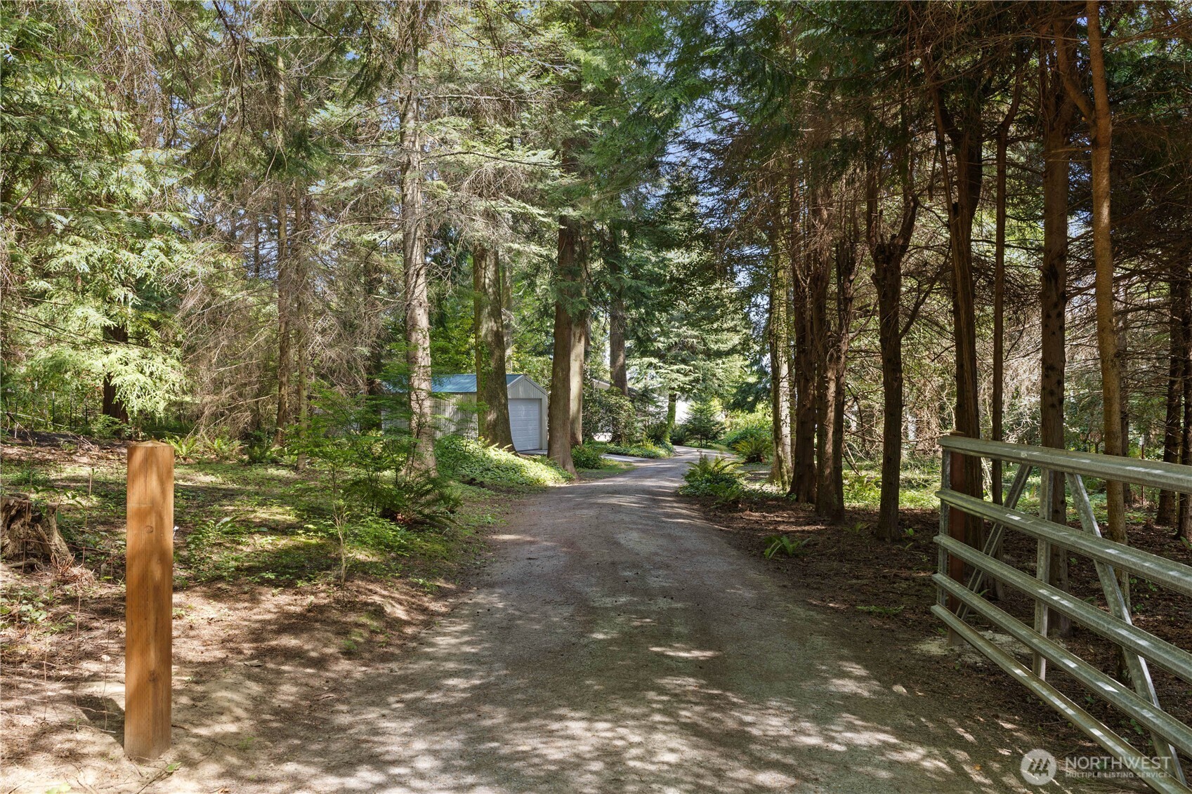 2659 S East Camano Drive , Camano Island, WA 98282
