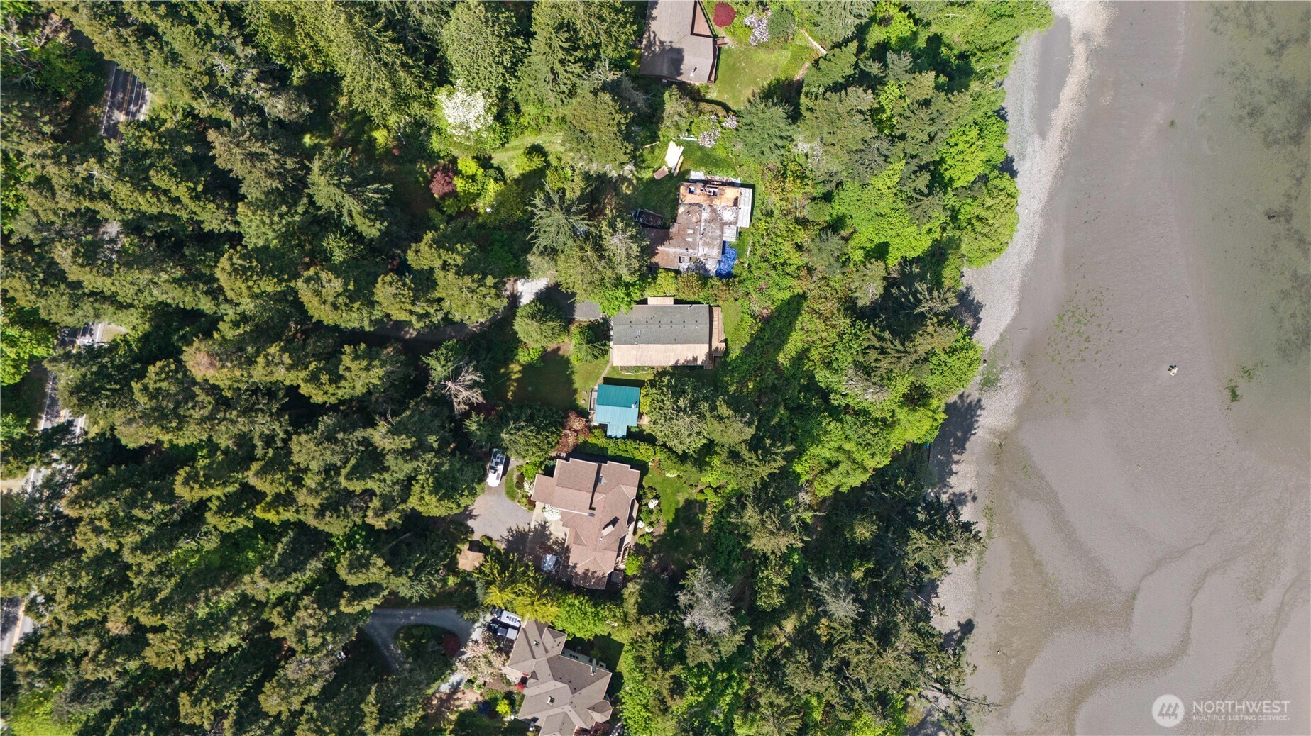 2659 S East Camano Drive , Camano Island, WA 98282