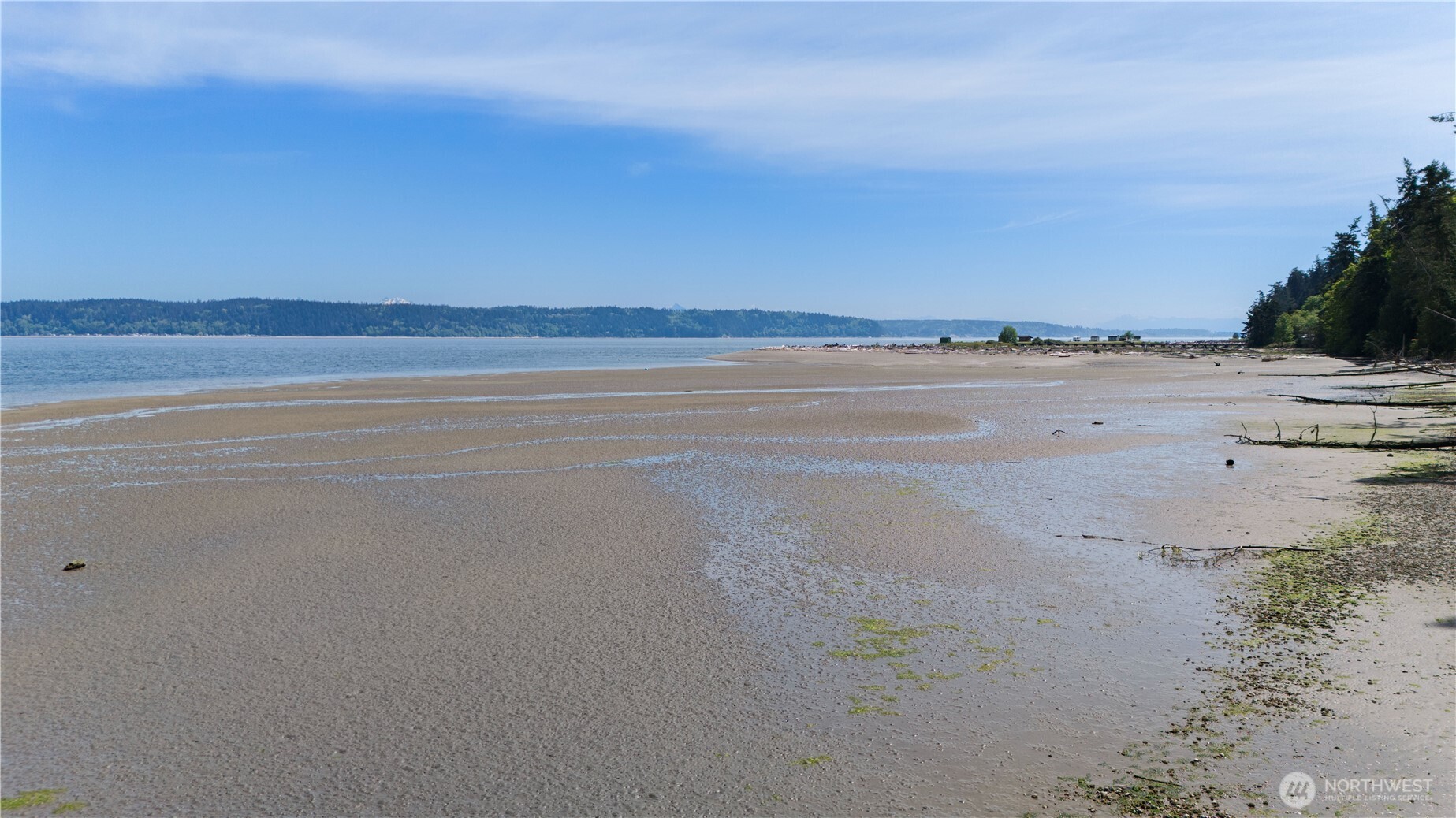 2659 S East Camano Drive , Camano Island, WA 98282