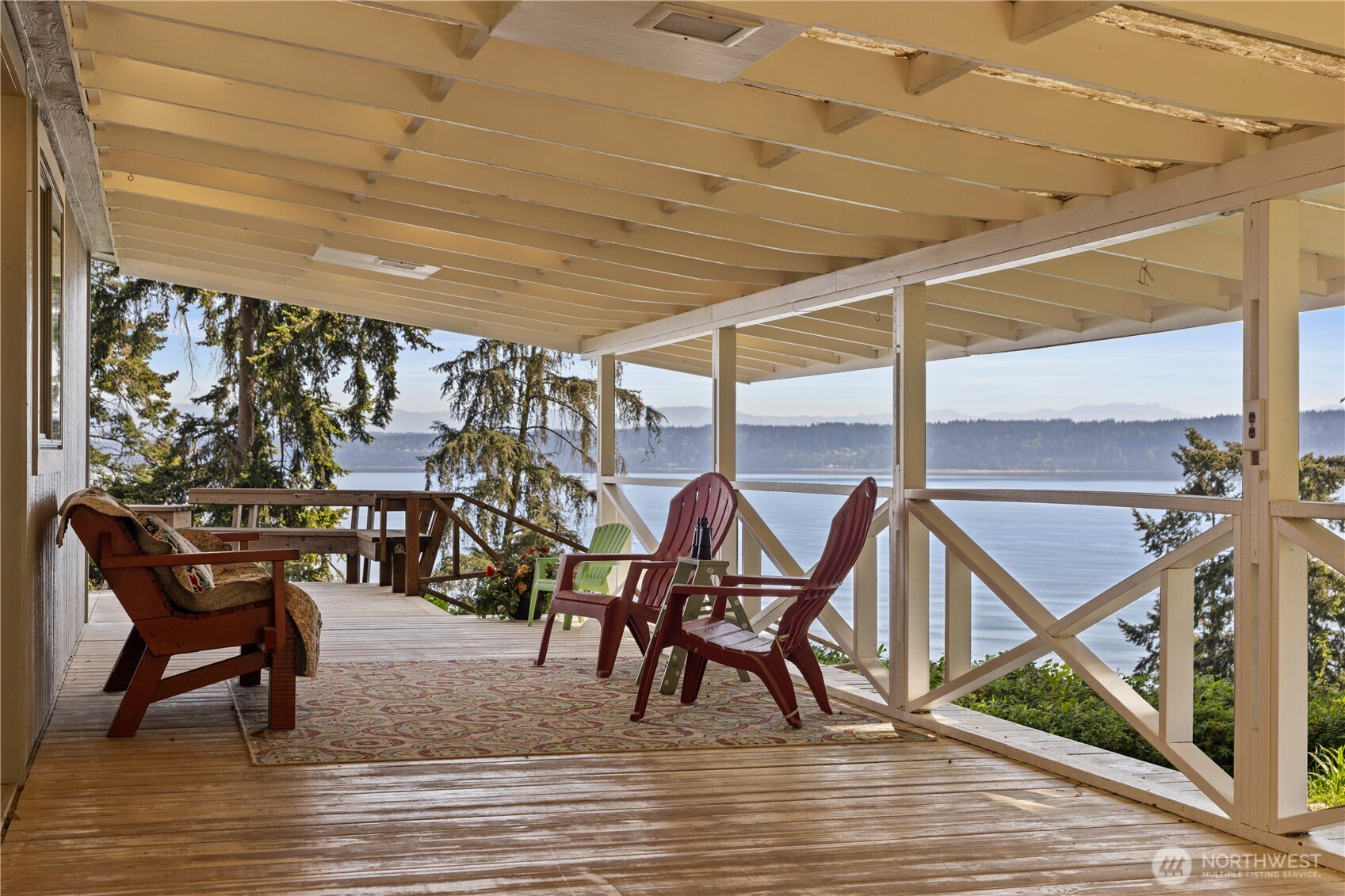 2659 S East Camano Drive , Camano Island, WA 98282