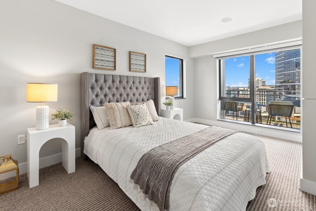 820 Blanchard Street #1501, Seattle, WA 98121