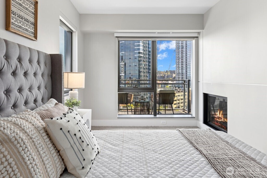 820 Blanchard Street #1501, Seattle, WA 98121