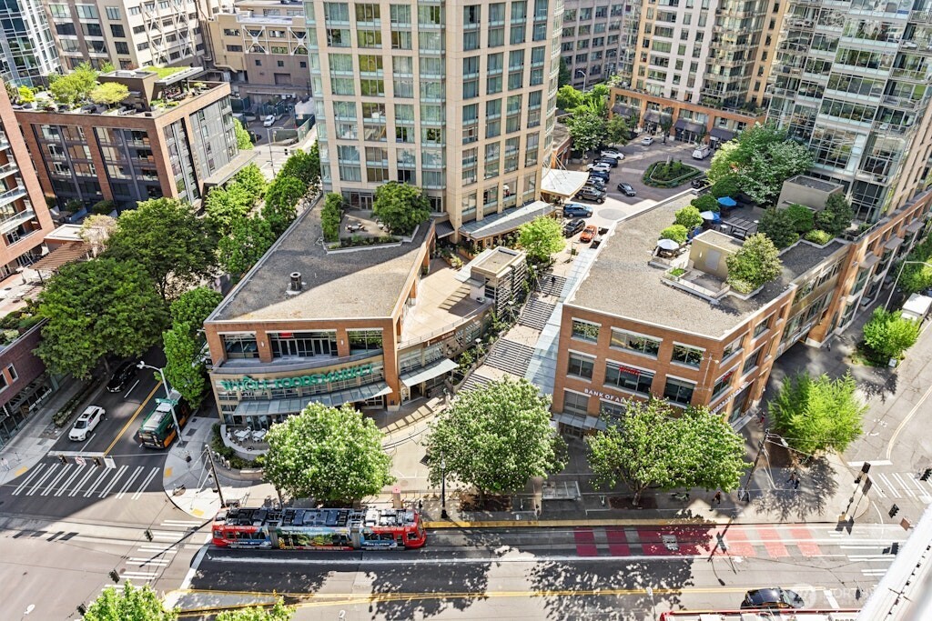 820 Blanchard Street #1501, Seattle, WA 98121