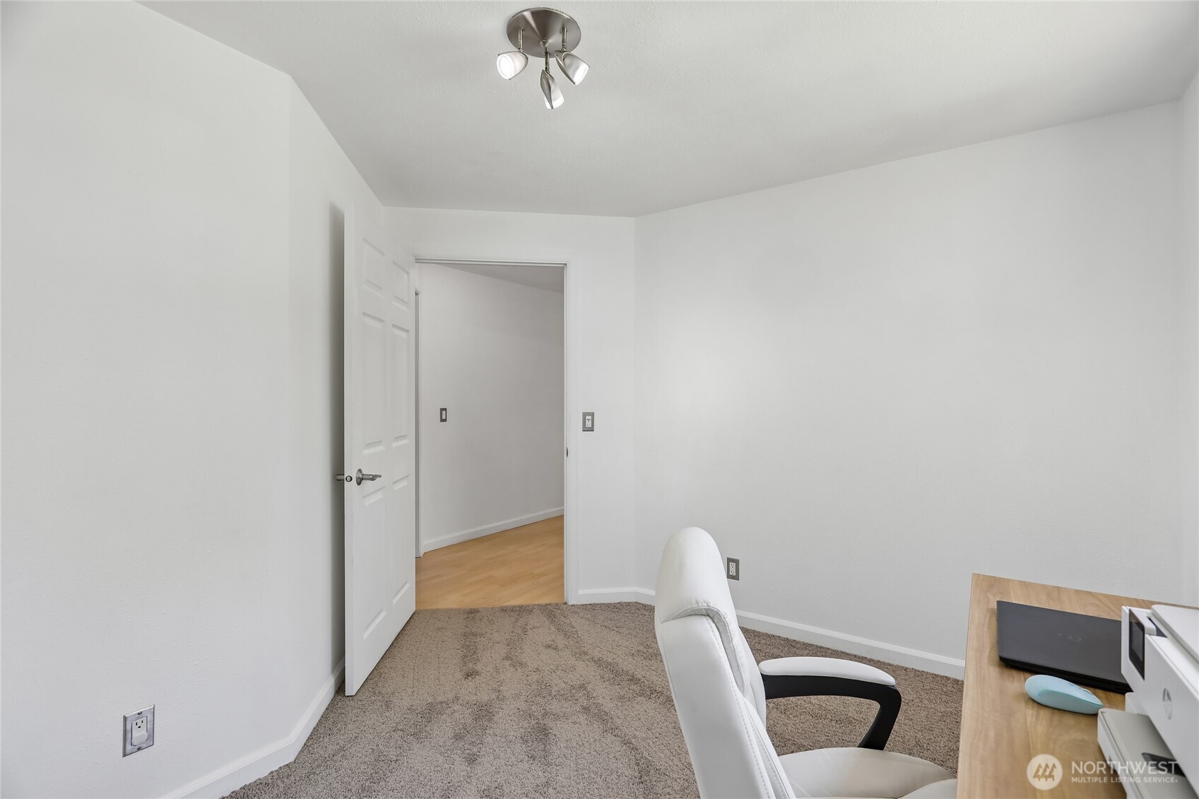 28601 SE 225th Street , Maple Valley, WA 98038