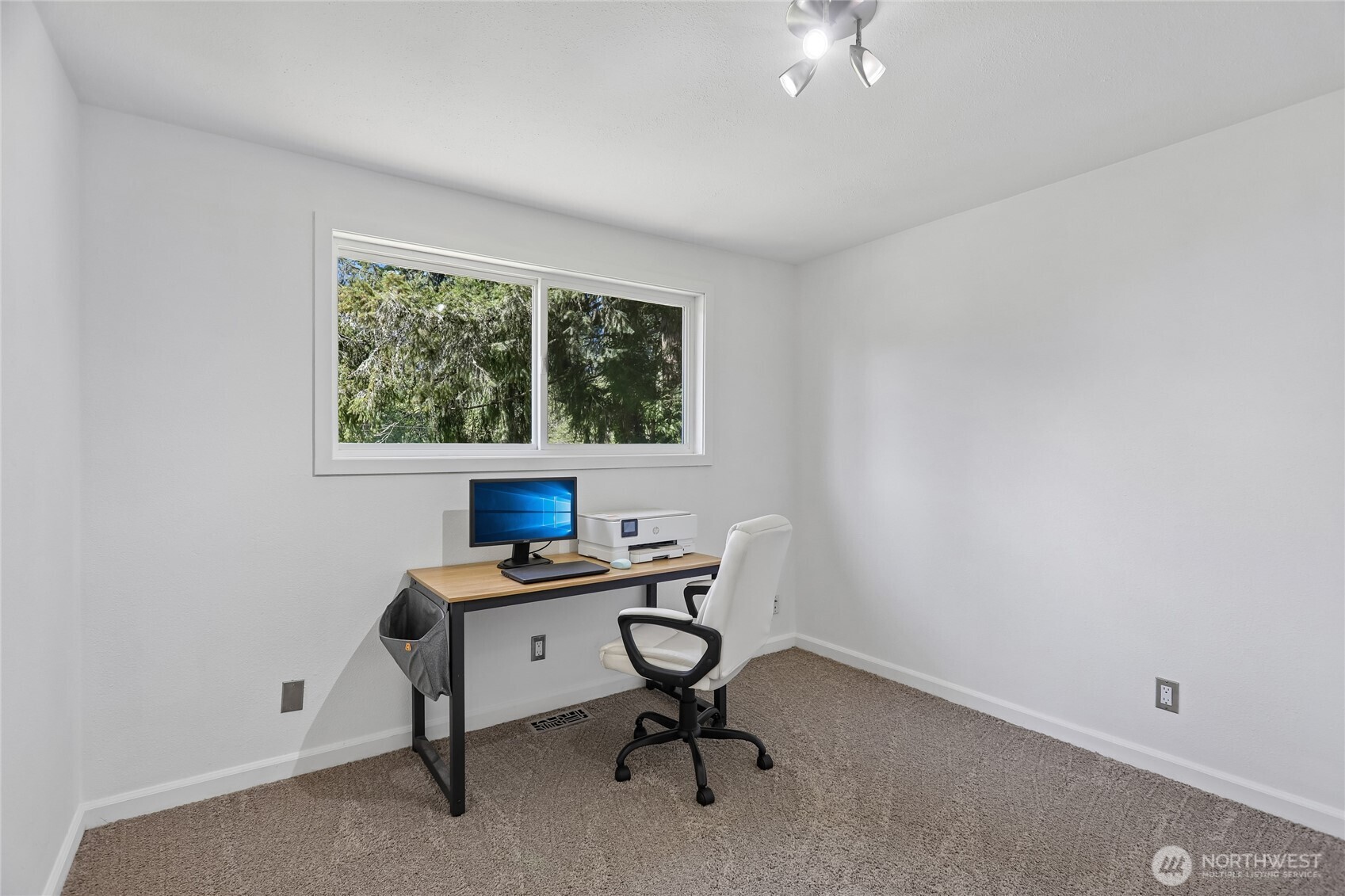 28601 SE 225th Street , Maple Valley, WA 98038