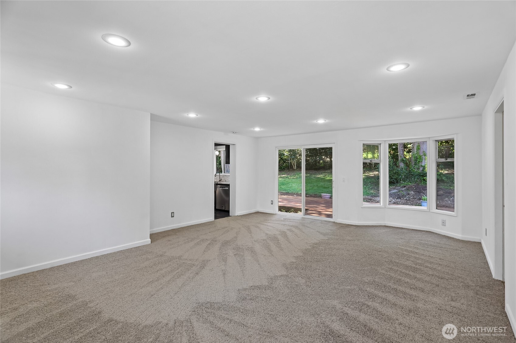 28601 SE 225th Street , Maple Valley, WA 98038