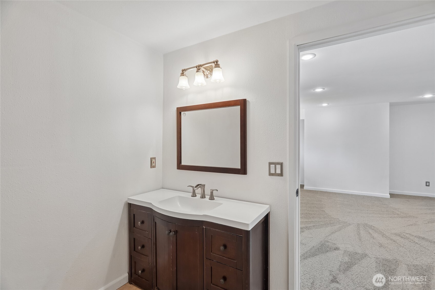 28601 SE 225th Street , Maple Valley, WA 98038