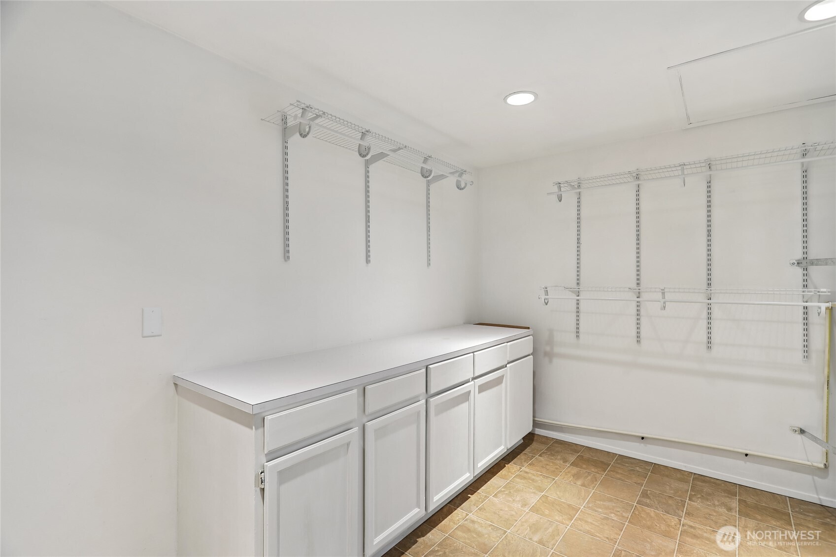 28601 SE 225th Street , Maple Valley, WA 98038