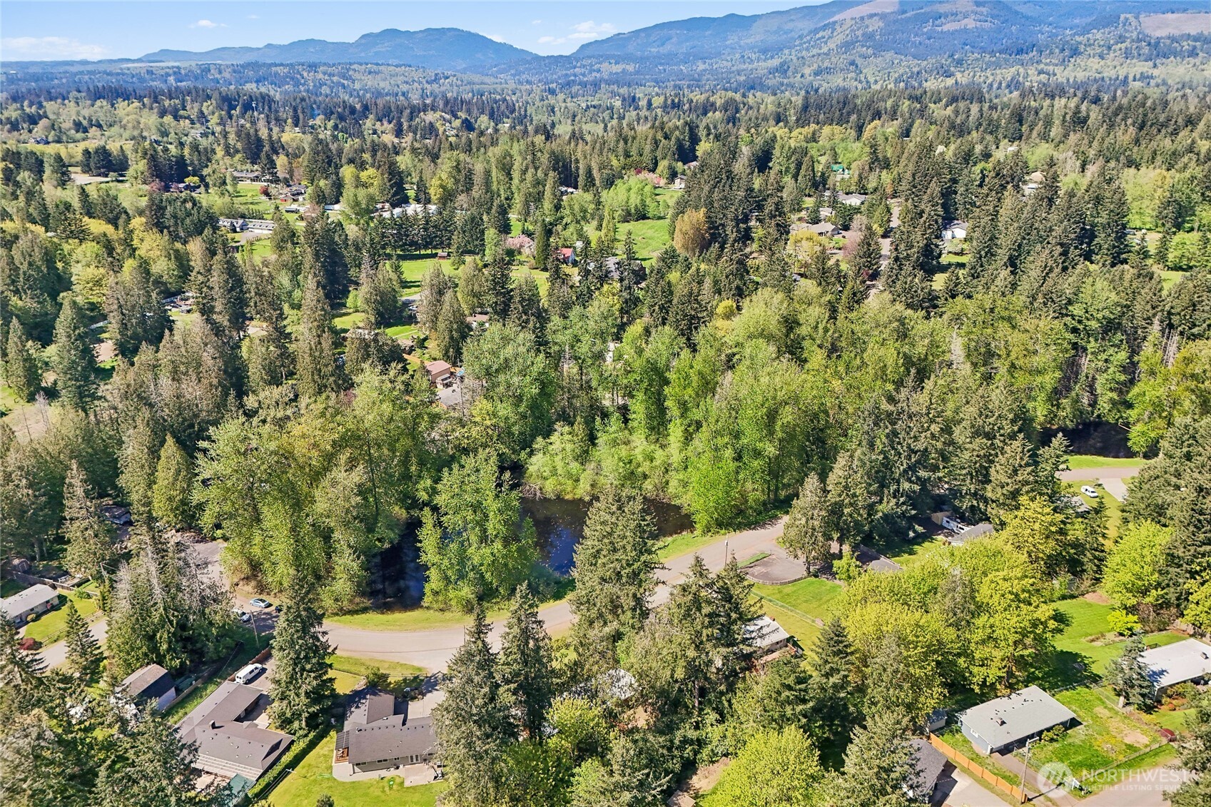 28601 SE 225th Street , Maple Valley, WA 98038