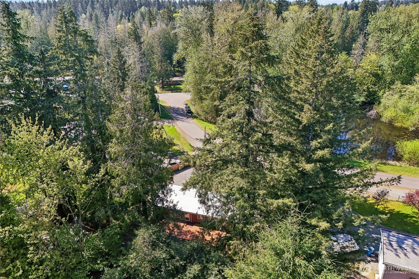 28601 SE 225th Street , Maple Valley, WA 98038