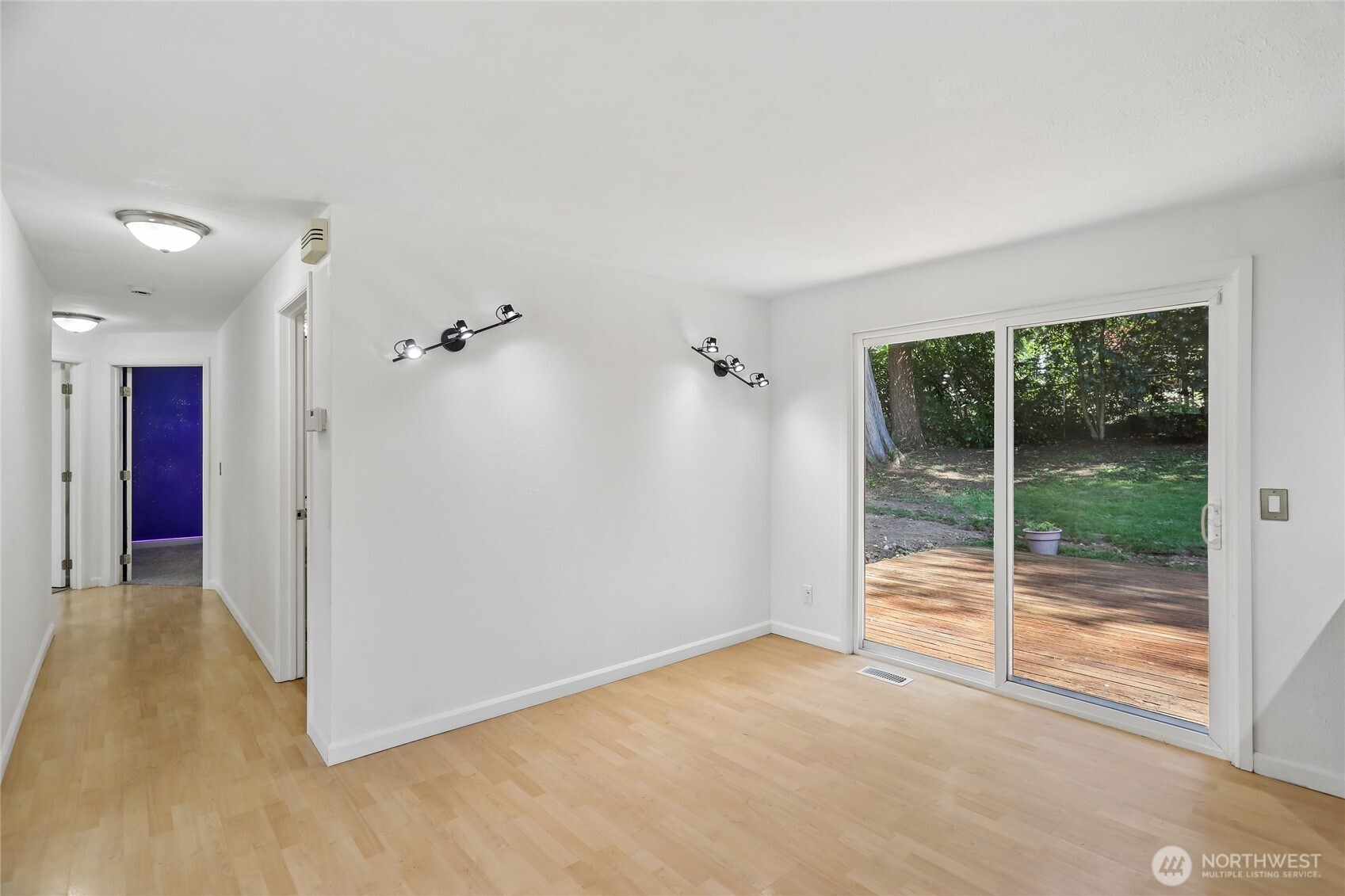 28601 SE 225th Street , Maple Valley, WA 98038