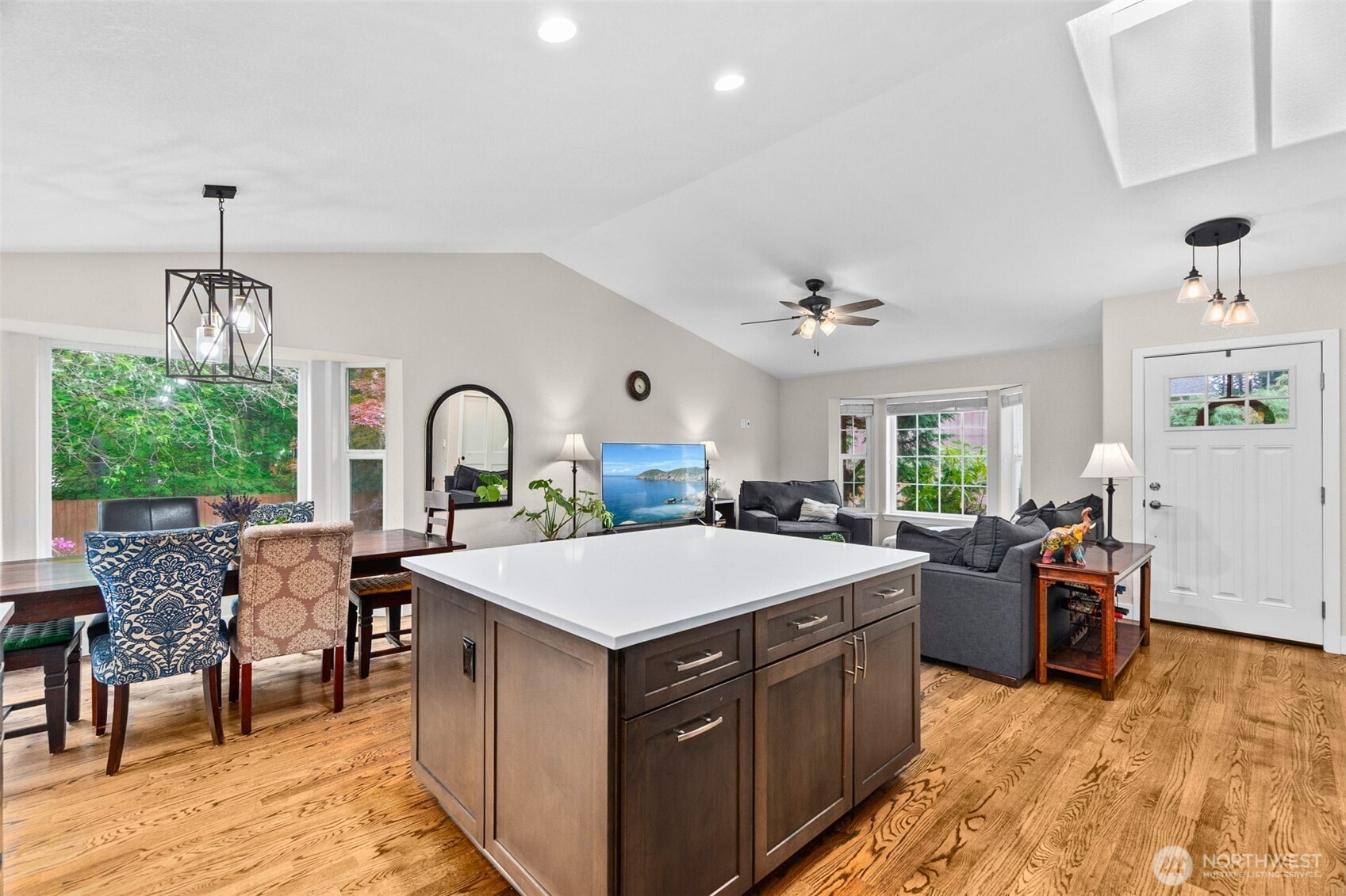 7311 36th Court SE, Lacey, WA 98503