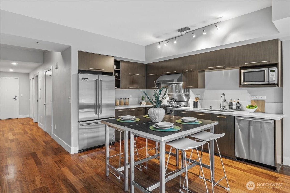 2911 2nd Avenue #506, Seattle, WA 98121