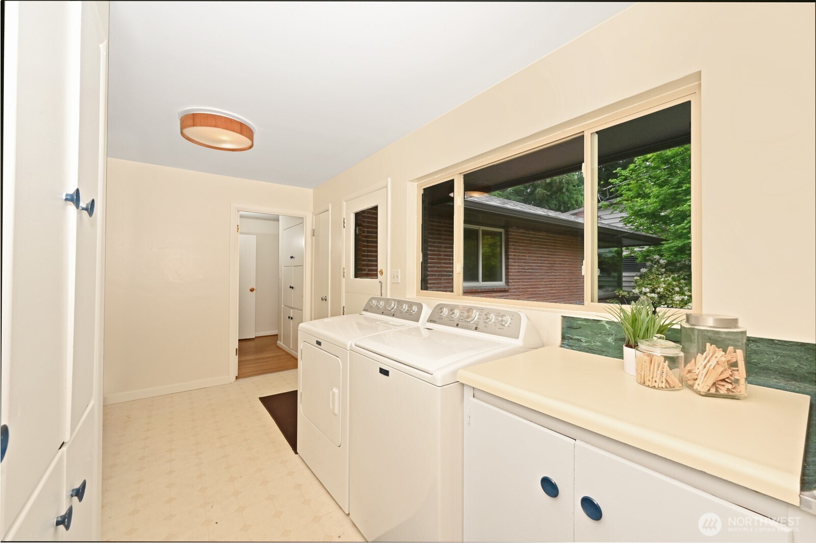 2624 NE 82nd Street , Seattle, WA 98115