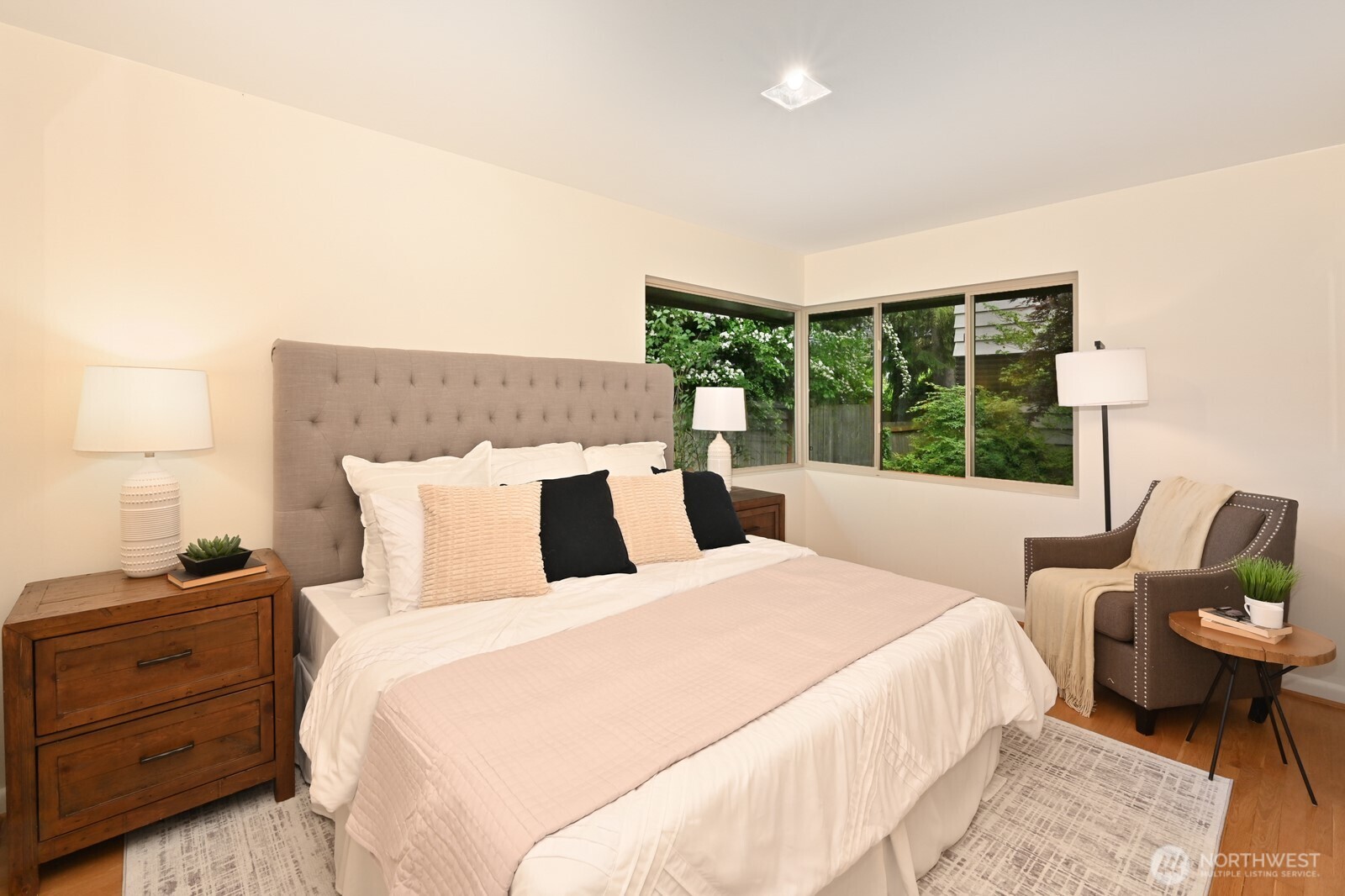 2624 NE 82nd Street , Seattle, WA 98115