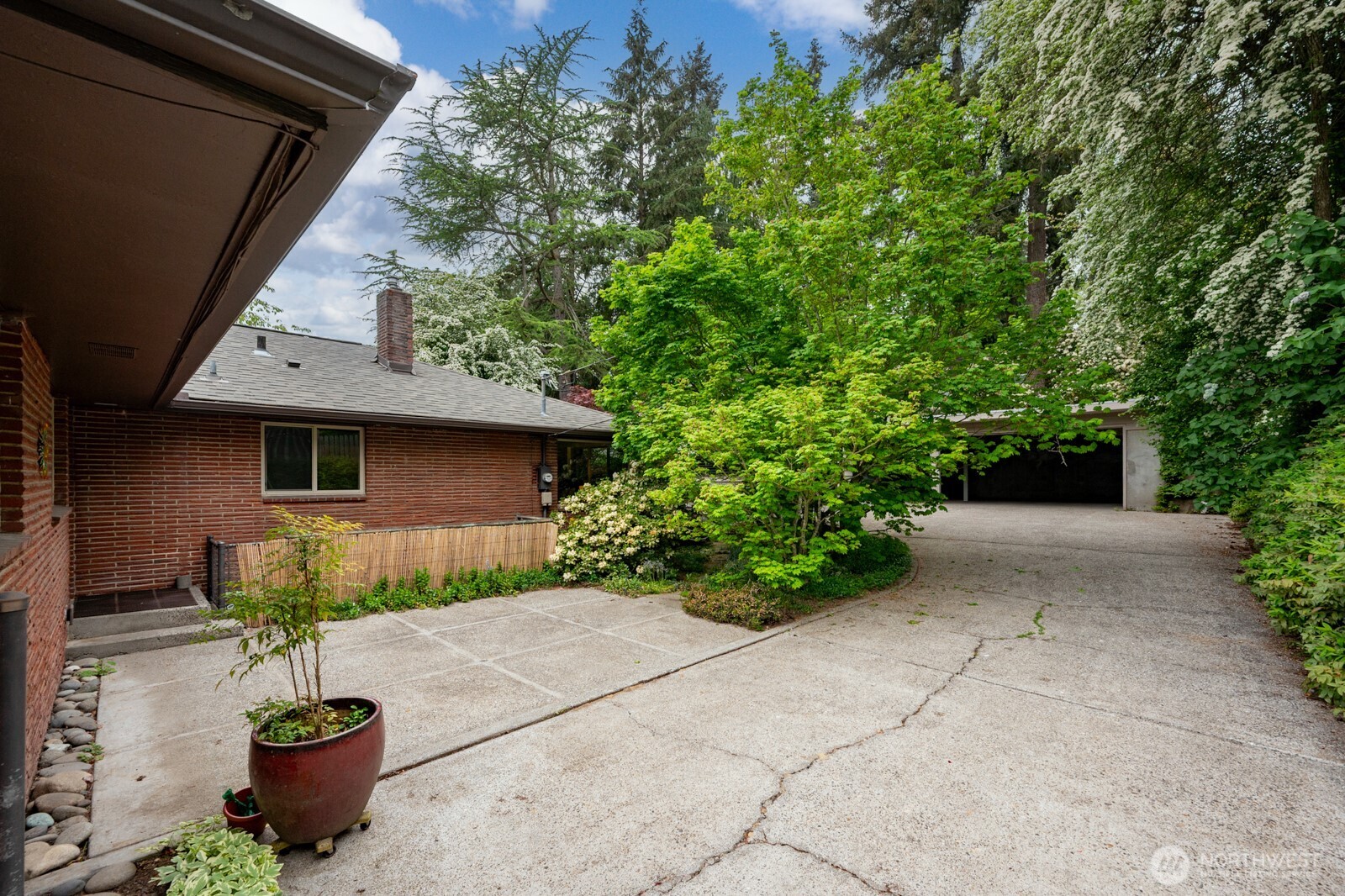 2624 NE 82nd Street , Seattle, WA 98115