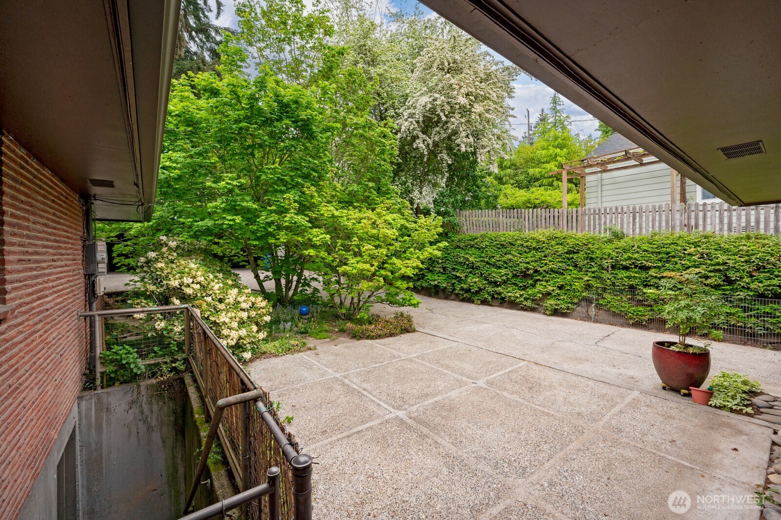 2624 NE 82nd Street , Seattle, WA 98115