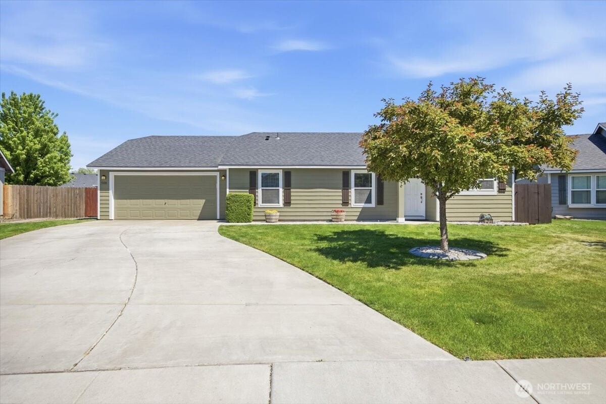 5126 Monica Street , West Richland, WA 99353