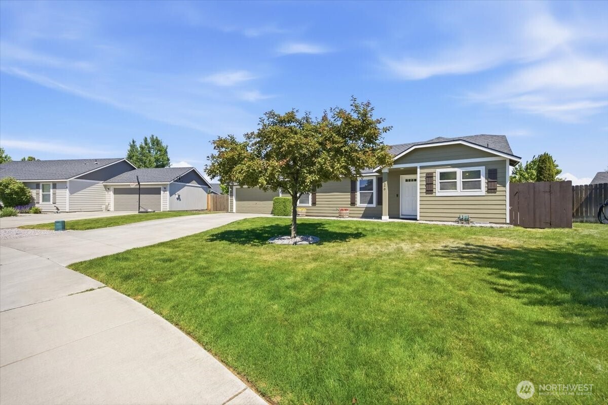 5126 Monica Street , West Richland, WA 99353