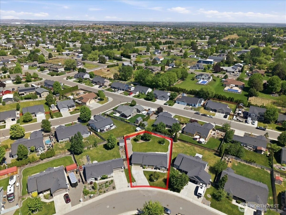 5126 Monica Street , West Richland, WA 99353