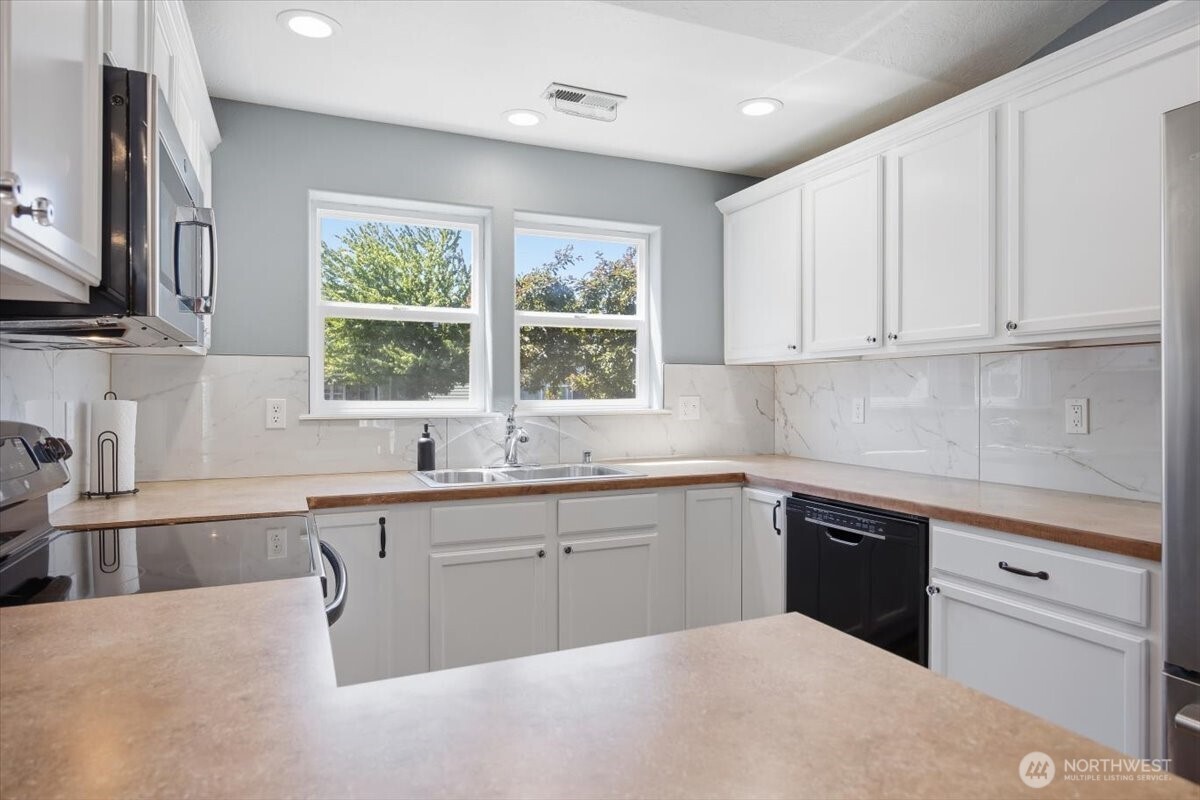 5126 Monica Street , West Richland, WA 99353