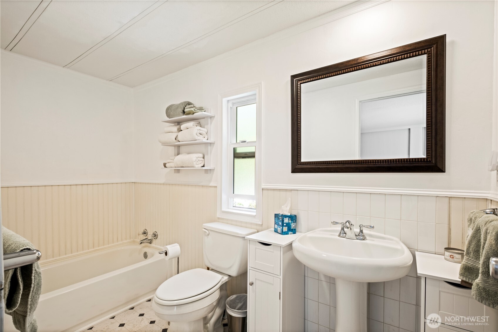9500 315th Avenue SE #15, Issaquah, WA 98027-9802