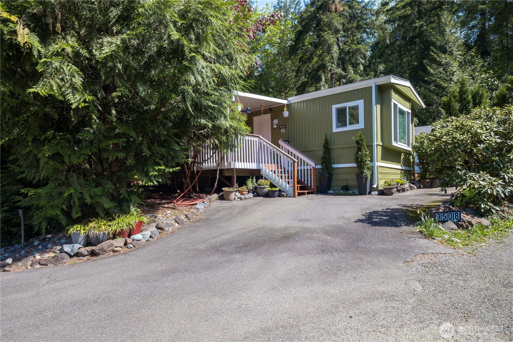 9500 315th Avenue SE #15, Issaquah, WA 98027-9802