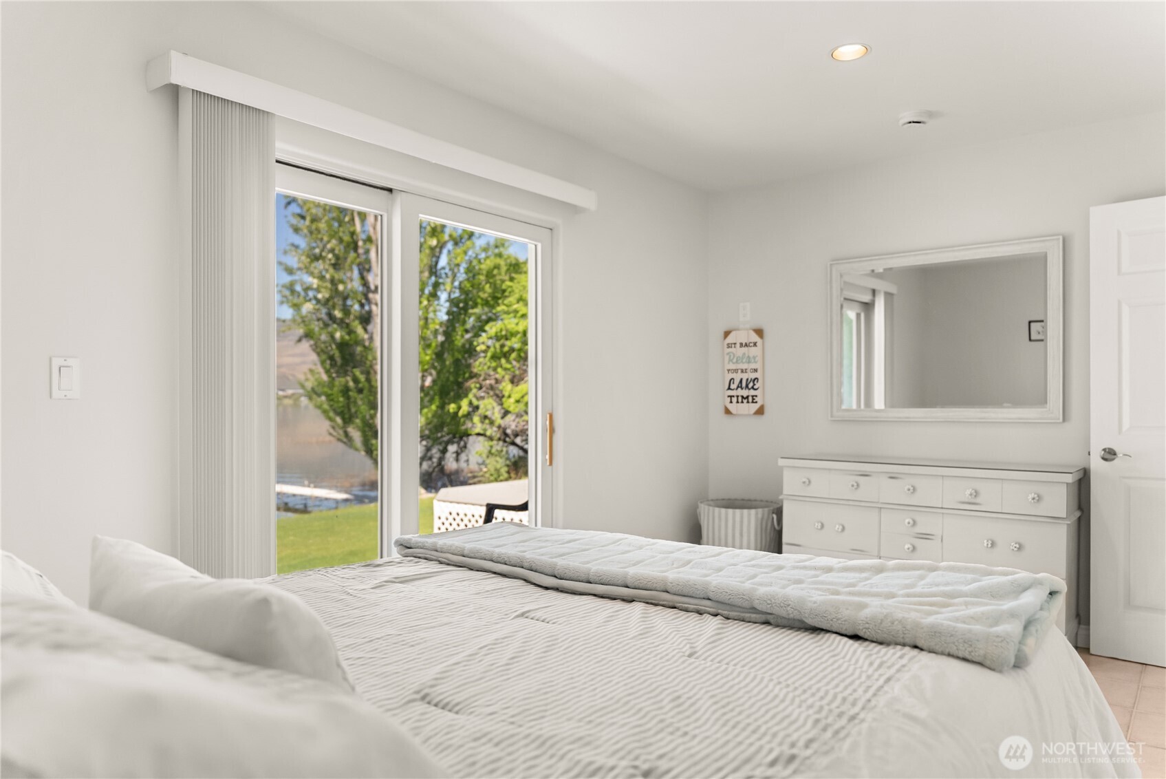 428 Eastlake Road , Oroville, WA 98844