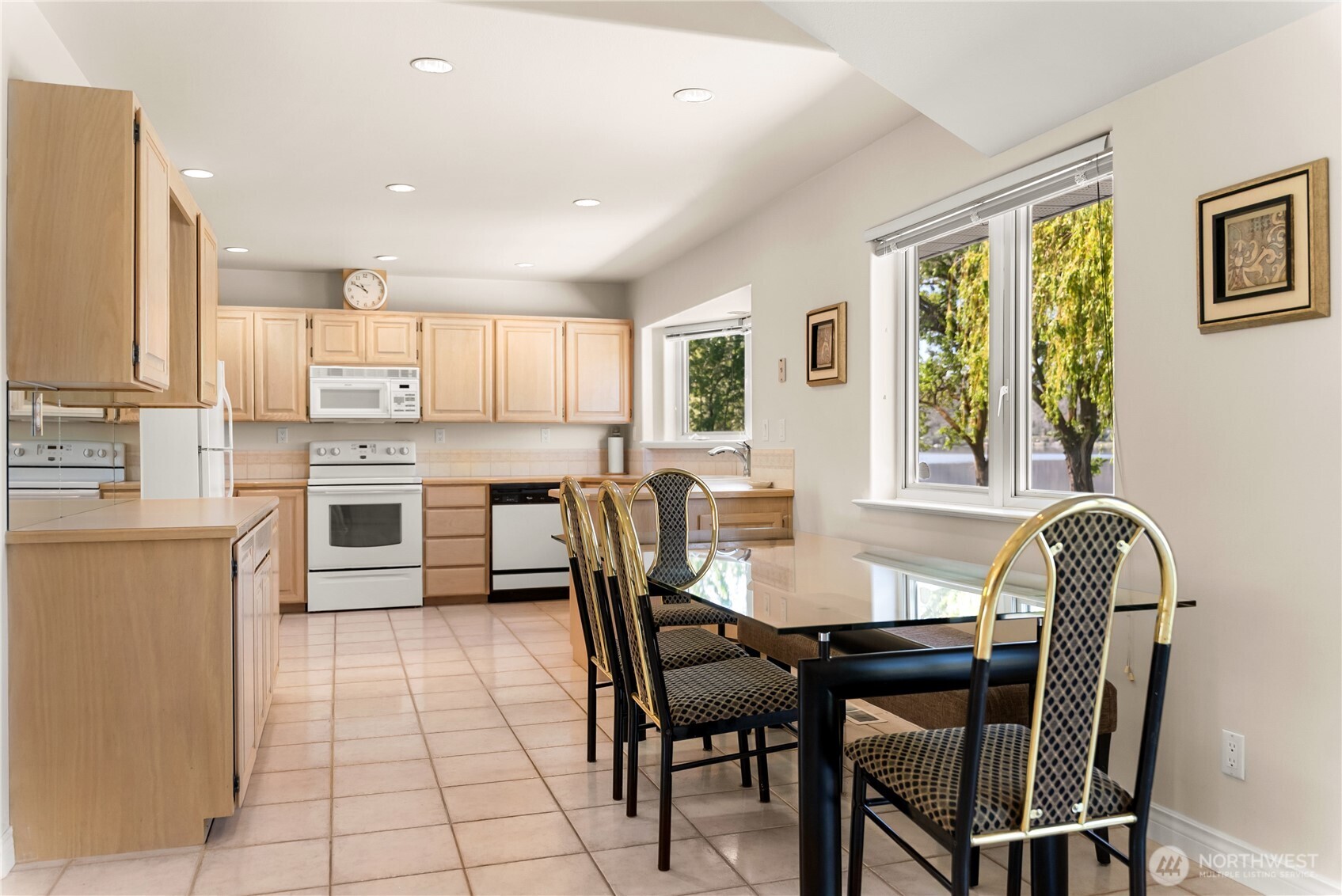 428 Eastlake Road , Oroville, WA 98844