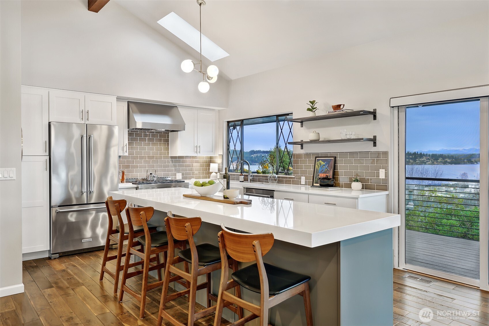 7710 57th Avenue NE, Seattle, WA 98115