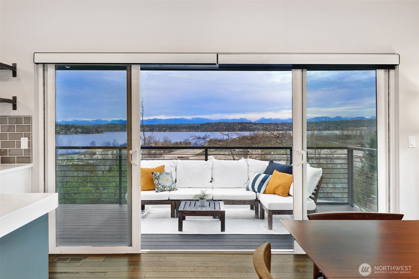 7710 57th Avenue NE, Seattle, WA 98115
