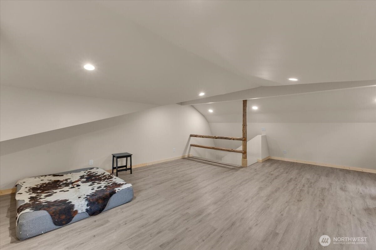1273 Beach Drive E, Port Orchard, WA 98366