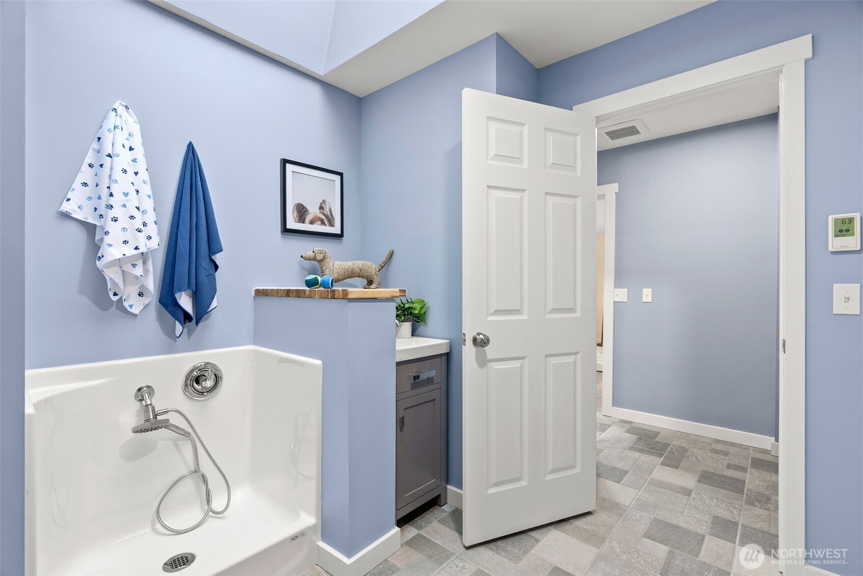 11212 NE Tiger Way , Kingston, WA 98346