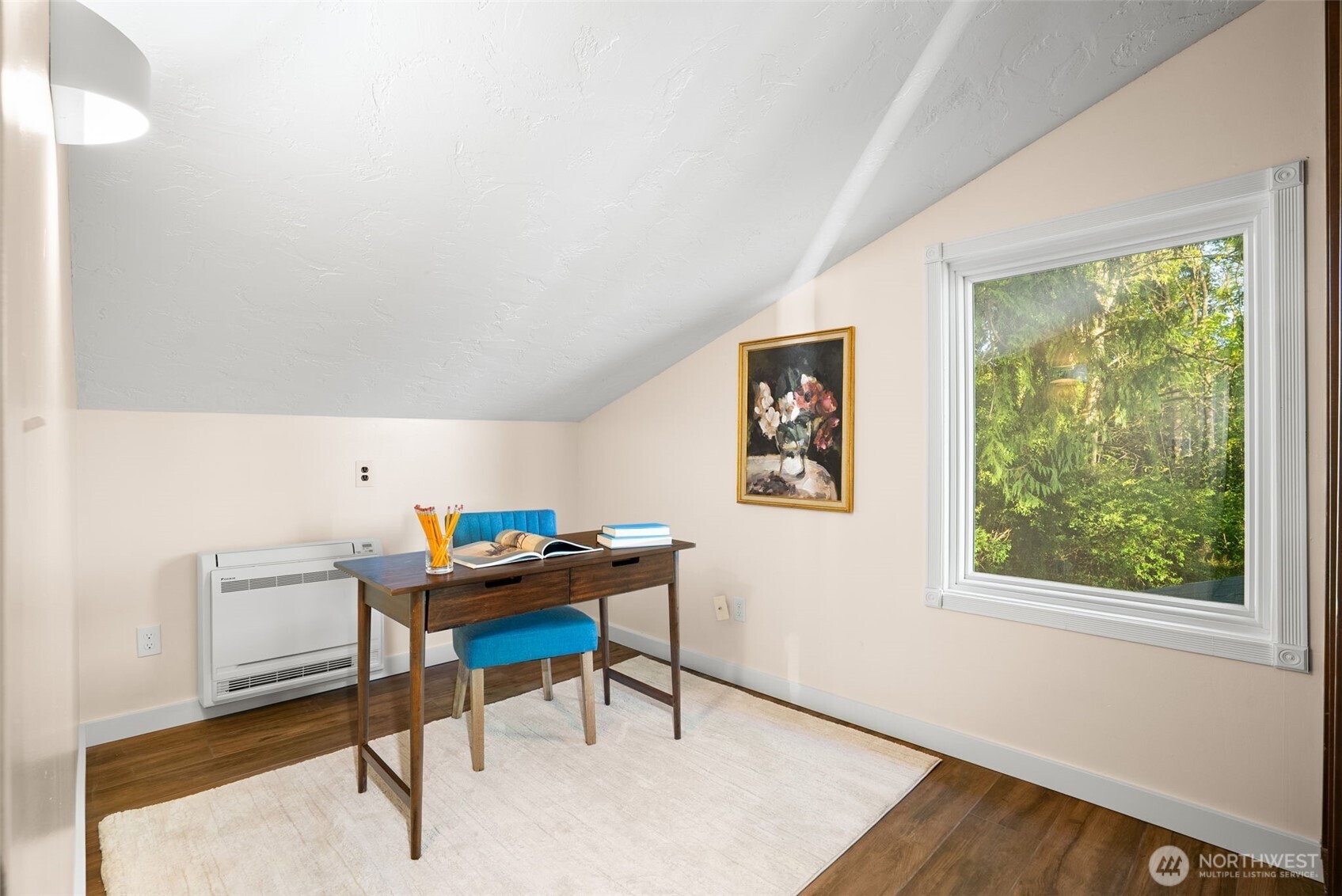 11212 NE Tiger Way , Kingston, WA 98346