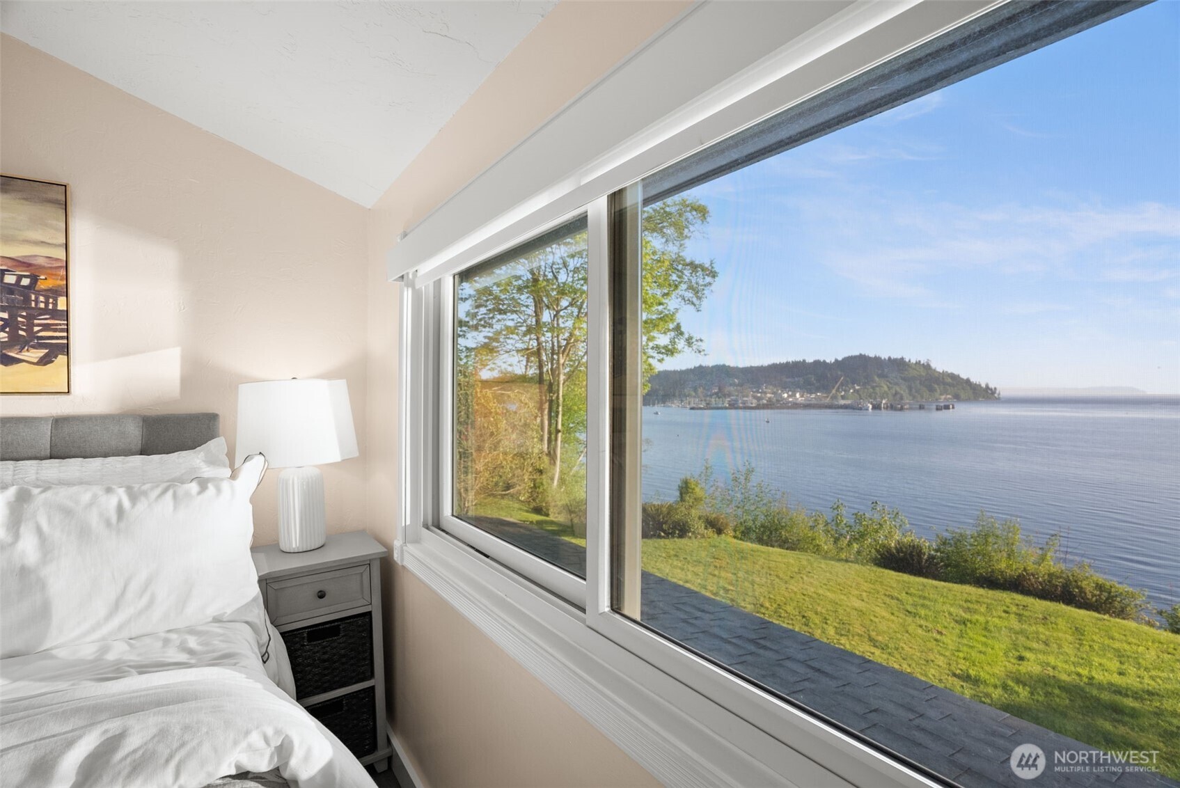 11212 NE Tiger Way , Kingston, WA 98346