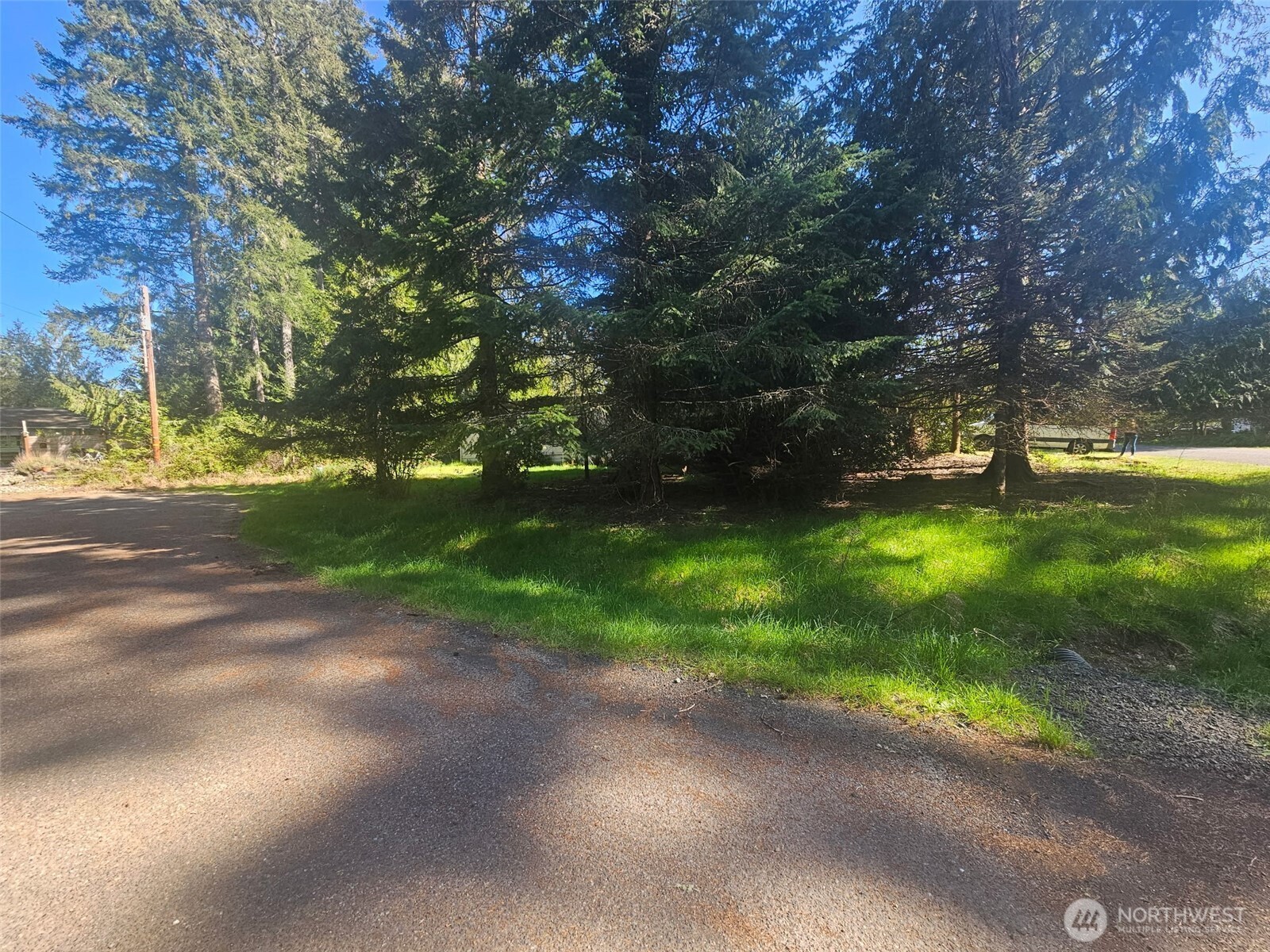 1160 E Lakeshore Drive W, Shelton, WA 98584