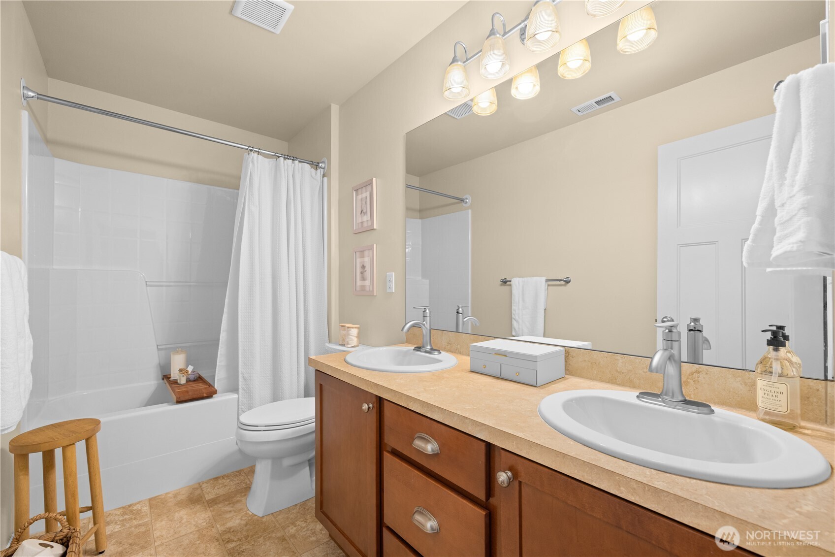 625 Emory Drive , Snohomish, WA 98290