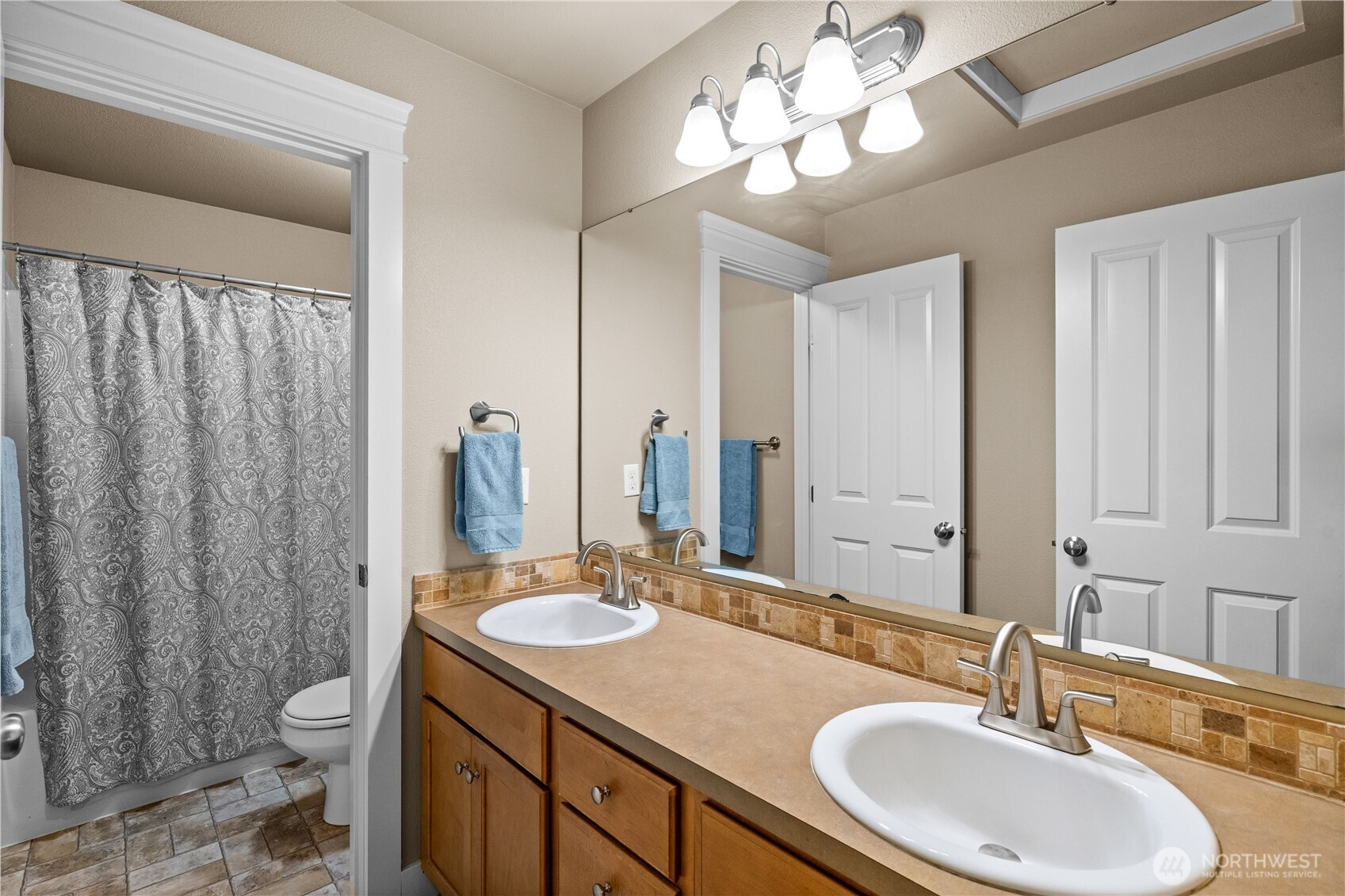 4448 McKinley Street NE, Lacey, WA 98516