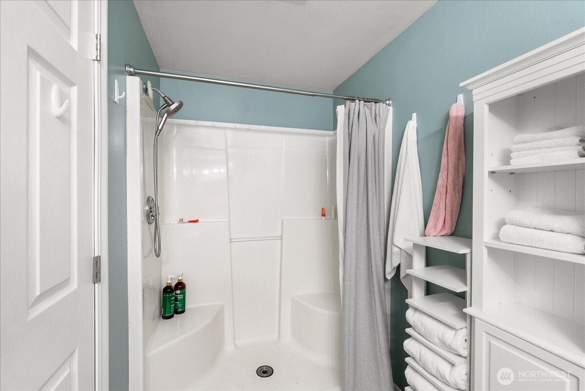8178 Sandy Road NE, Bremerton, WA 98311